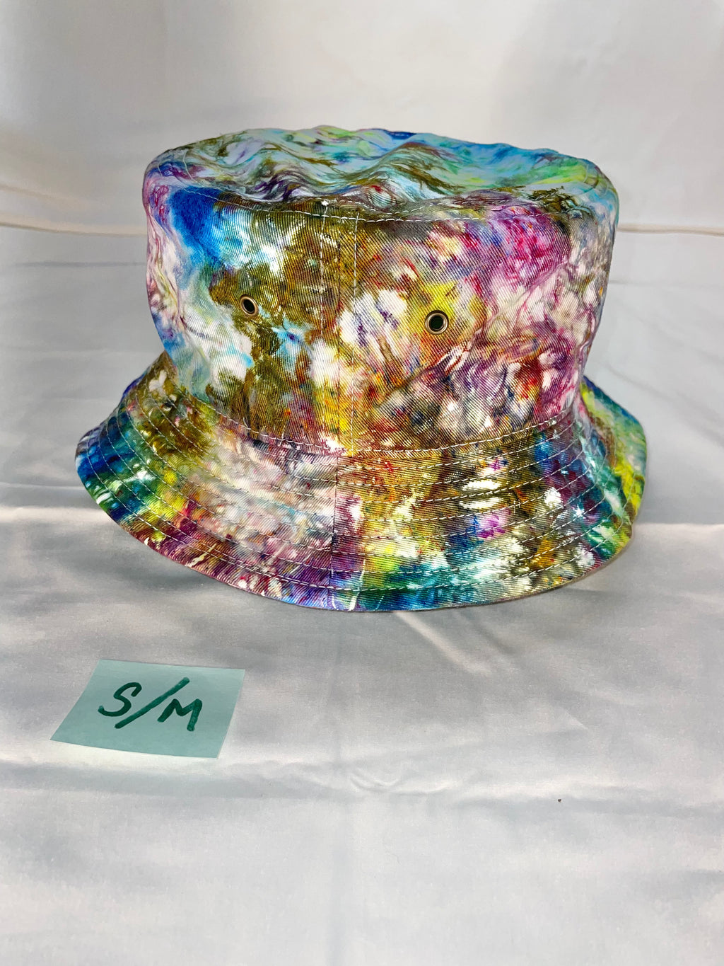 S/M Short Brim Tiedye Bucket Hat
