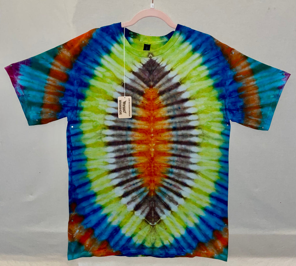 L GILDAN VJ tie-dye with hand, painted dancing lady