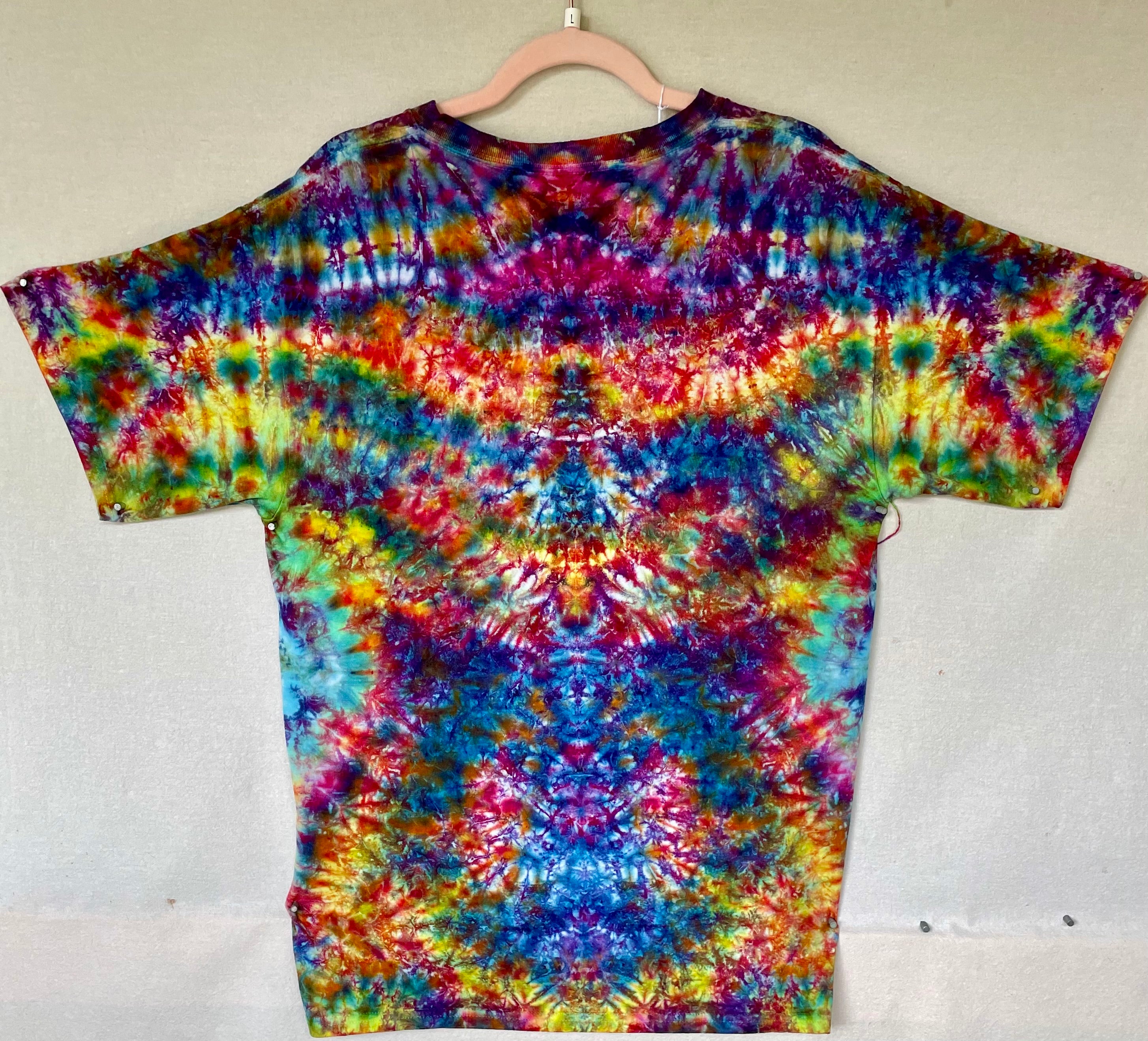 L GILDAN Mandala tie-dye