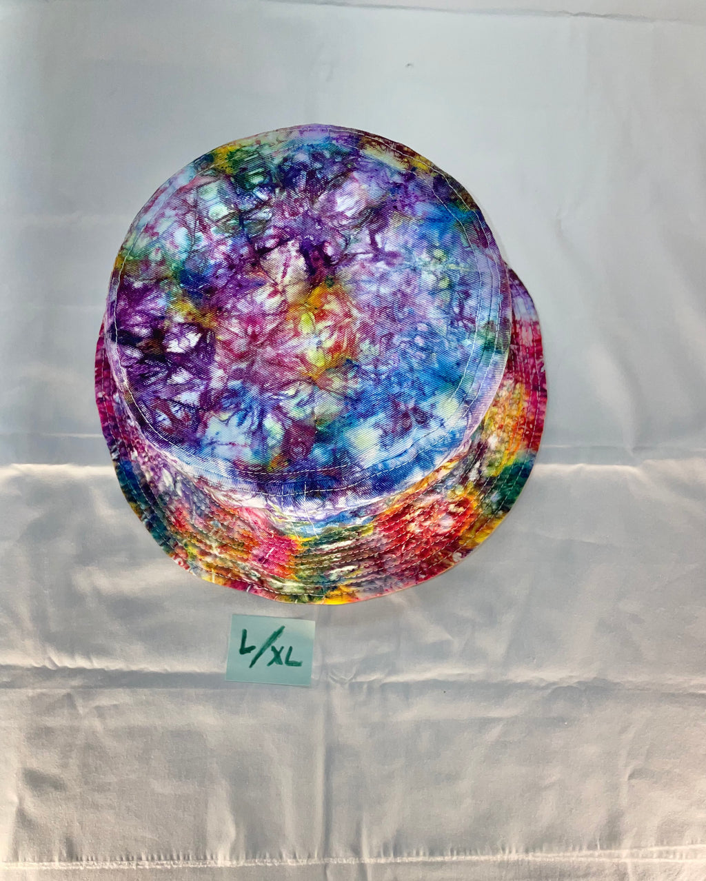L/XL Short Brim Tiedye Bucket Hat