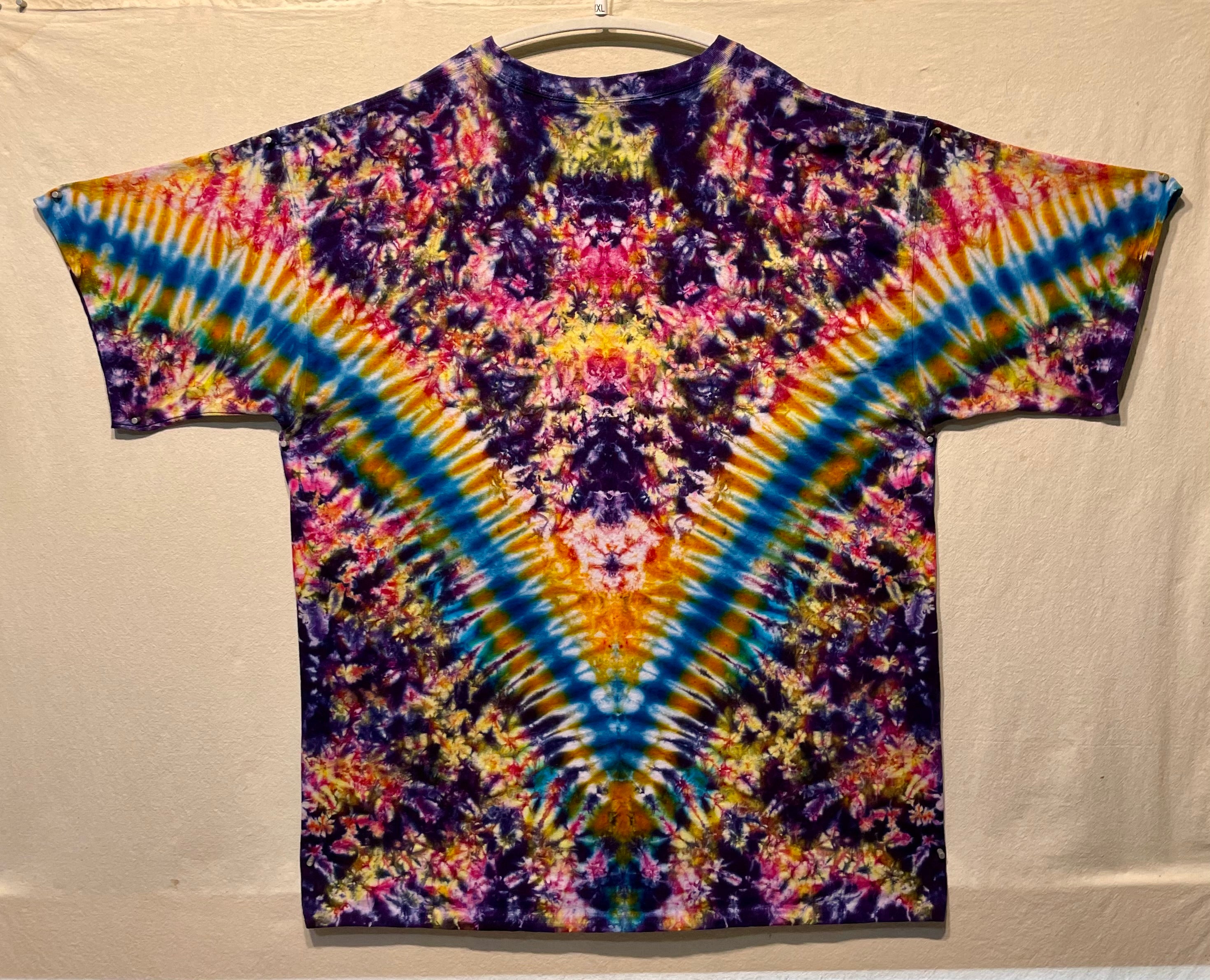 2XL V Tie-Dye GILDAN T-Shirt