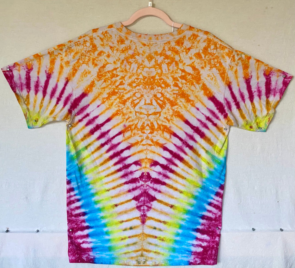 L GILDAN V tie-dye