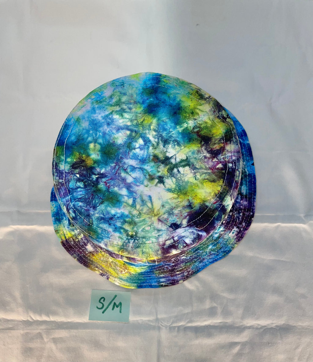 S/M Short Brim Tiedye Bucket Hat
