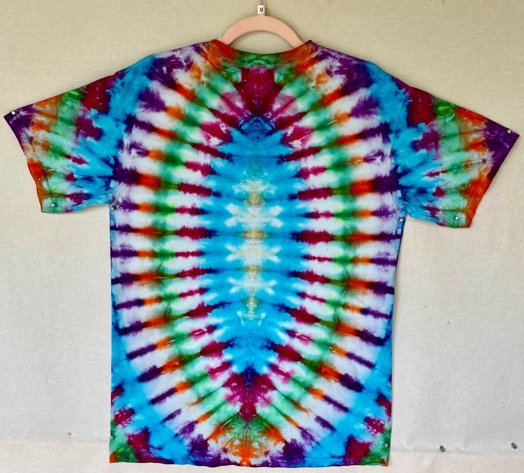 M GILDAN VJ tie-dye with hand, painted dancing lady