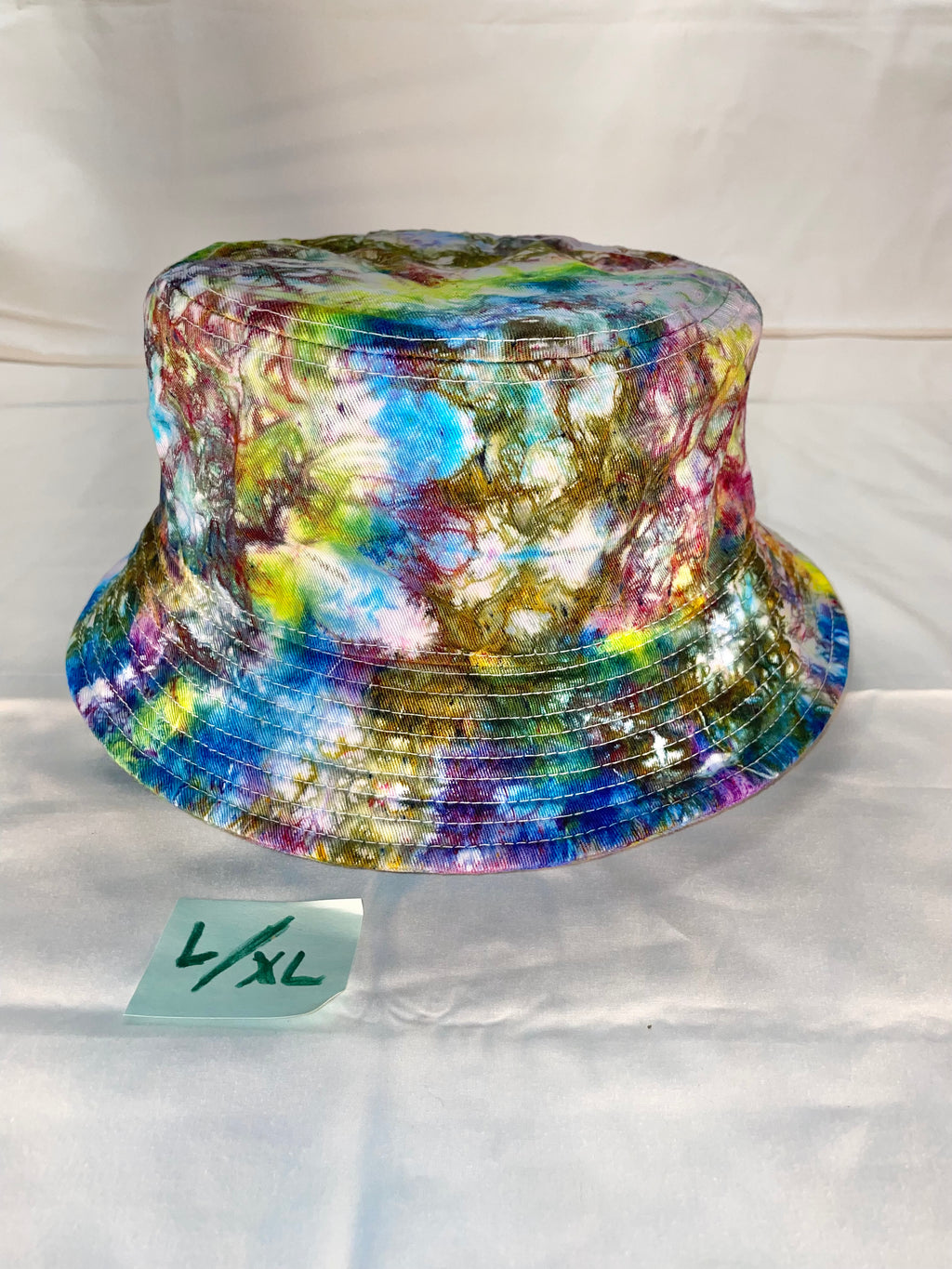 L/XL Short Brim Tiedye Bucket Hat