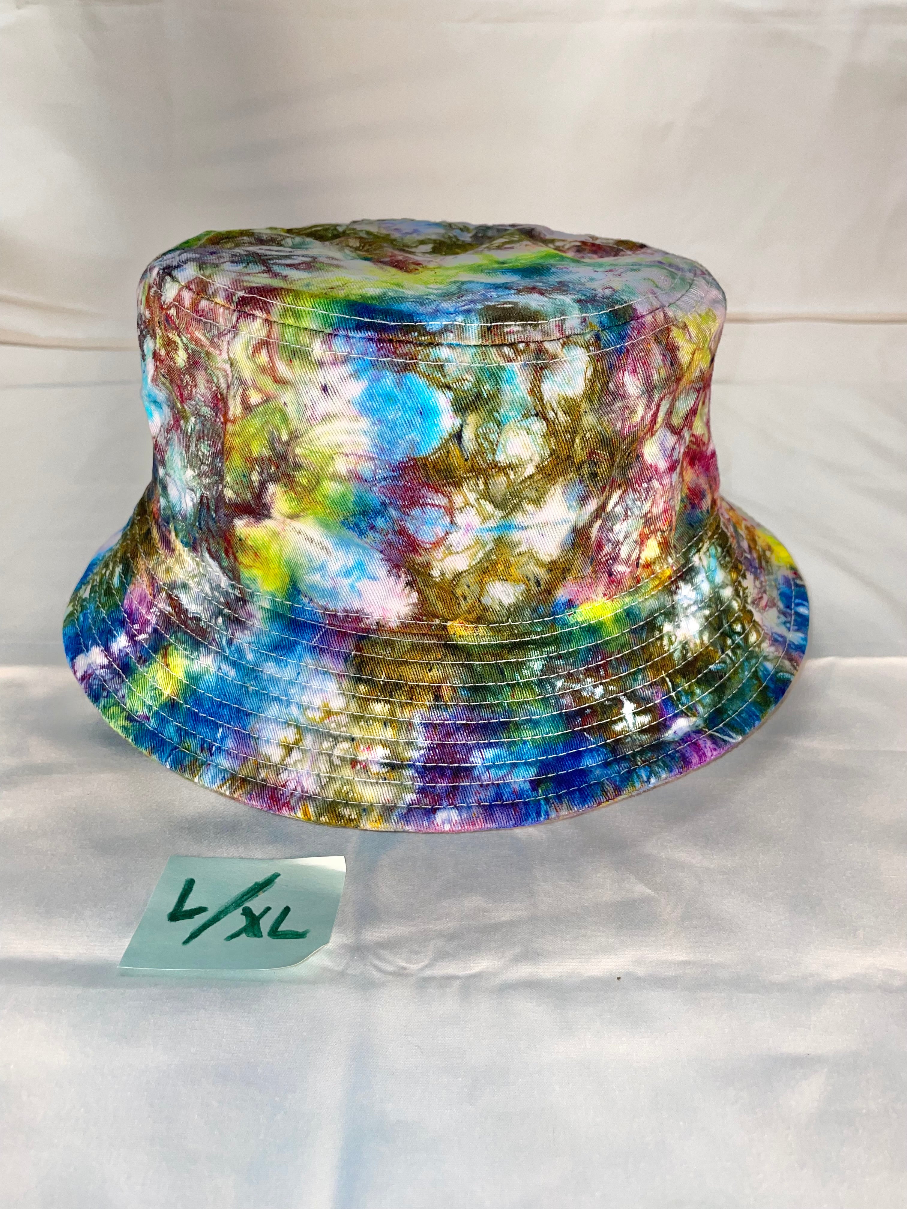 L/XL Short Brim Tiedye Bucket Hat