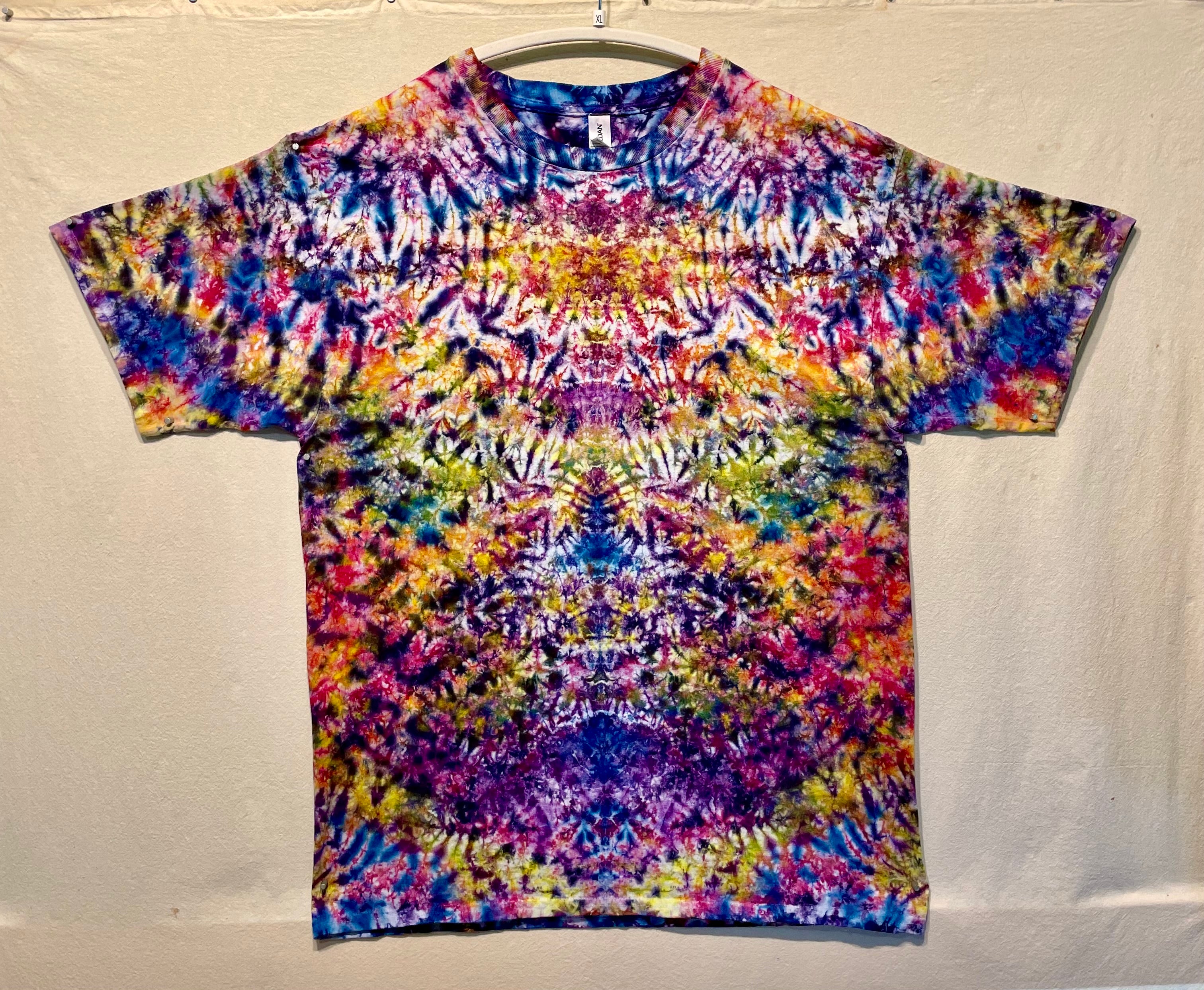 XL GILDAN Tie-Dye T-Shirt