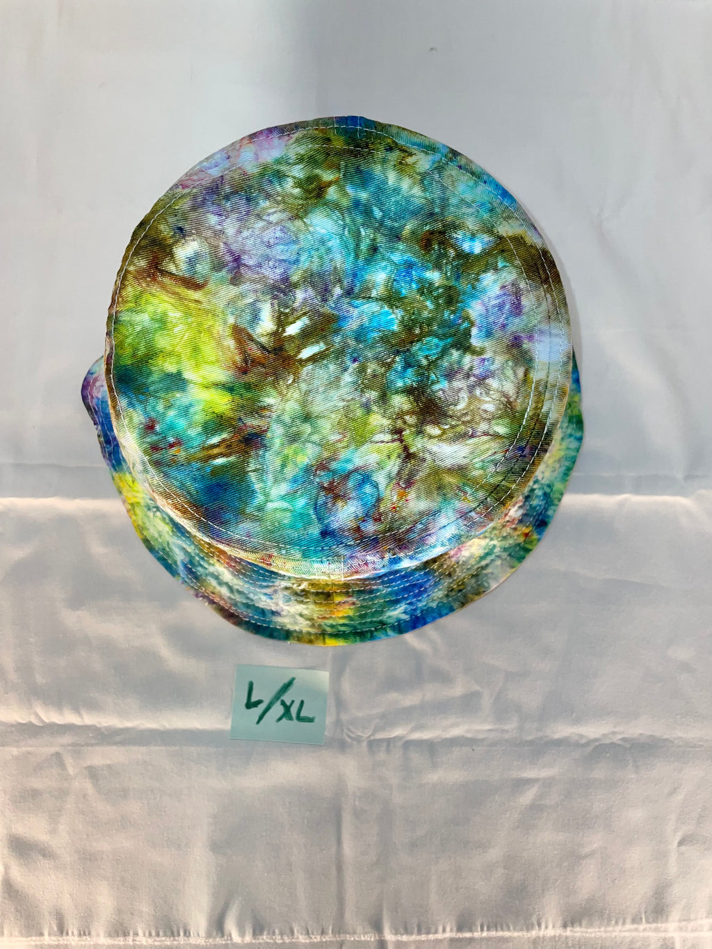 L/XL Short Brim Tiedye Bucket Hat