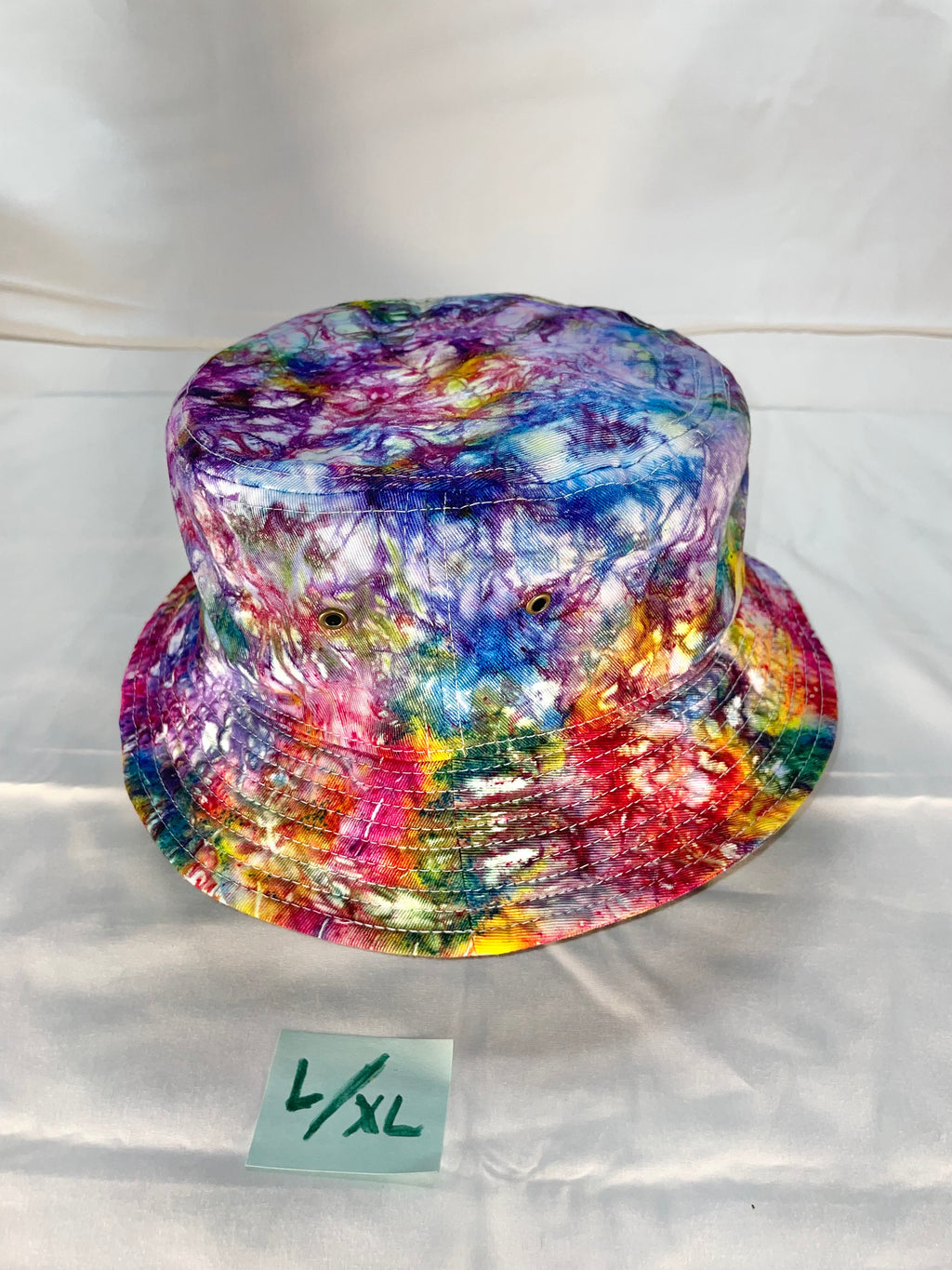 L/XL Short Brim Tiedye Bucket Hat