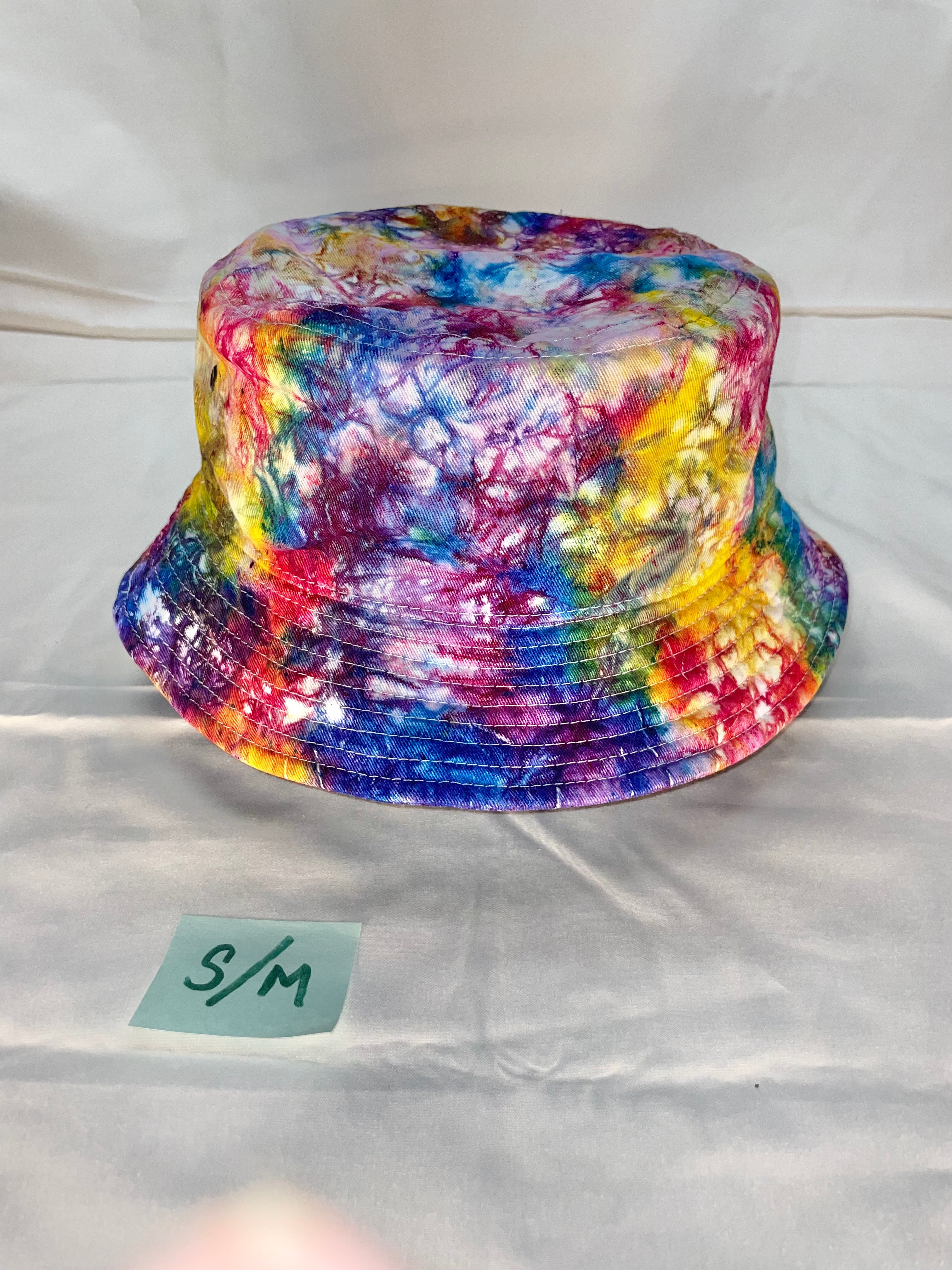 S/M Short Brim Tiedye Bucket Hat