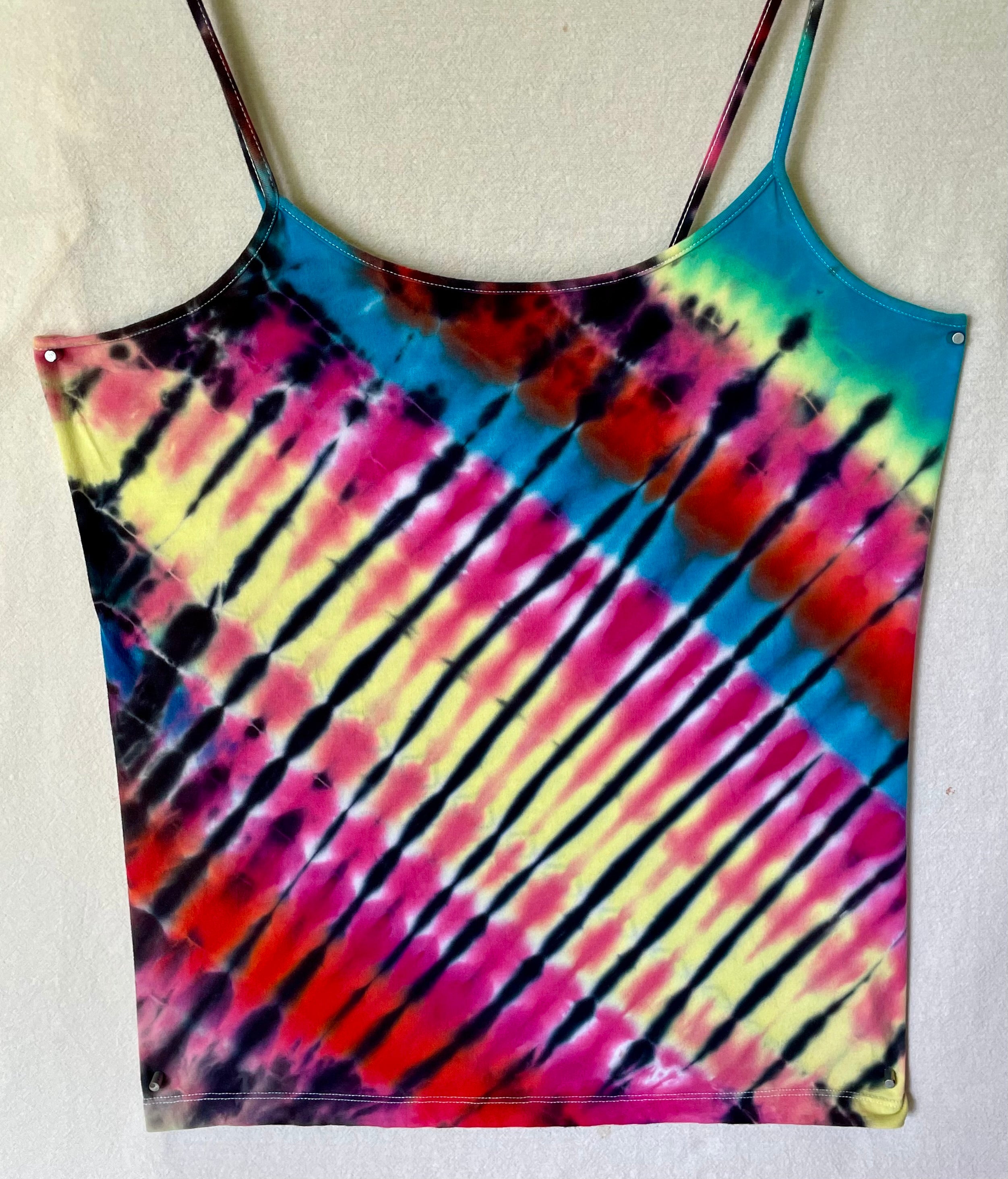 XL TIME AND TRU tie-dye