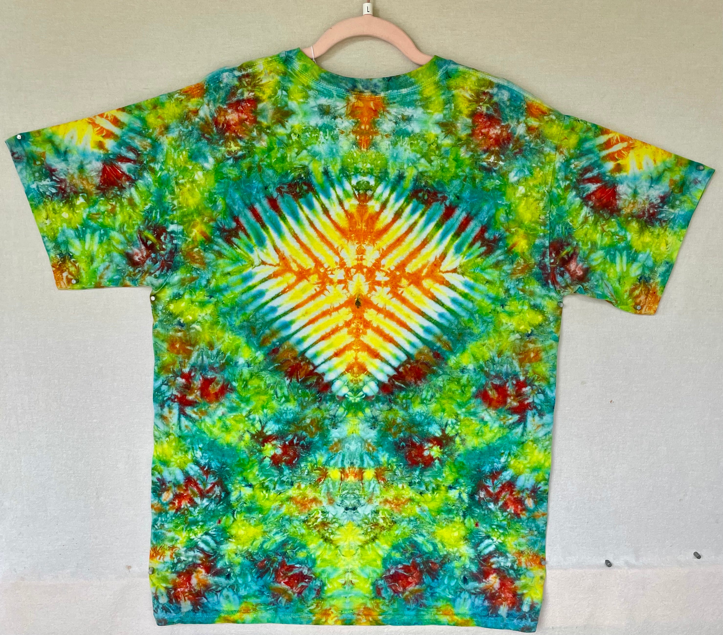 L GILDAN diamond tie-dye