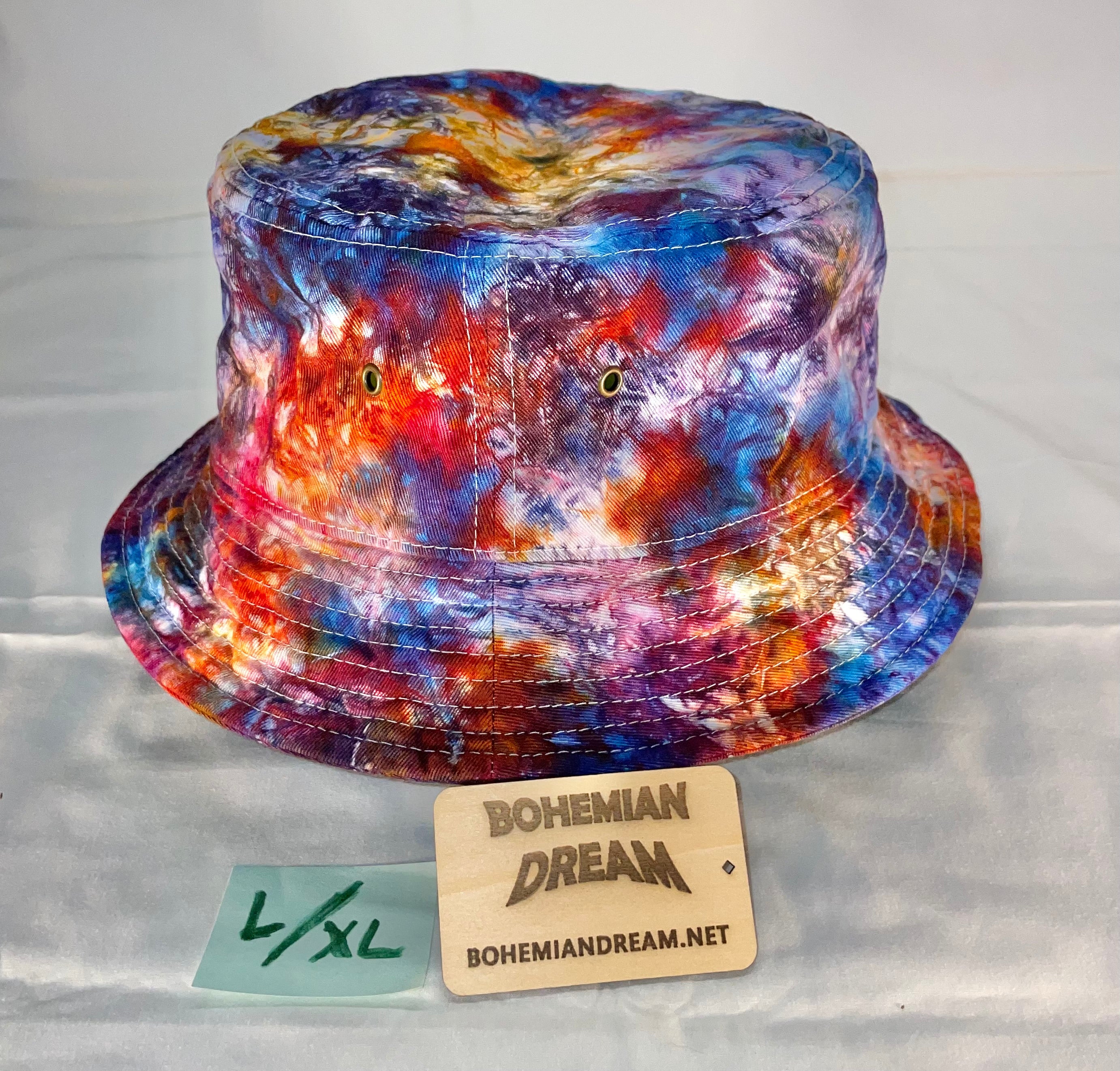 L/XL Short Brim Tiedye Bucket Hat