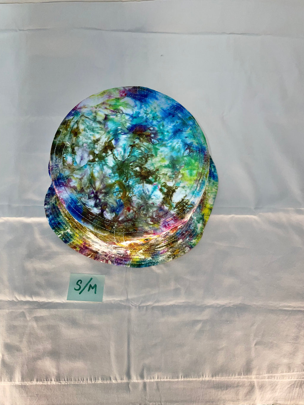 S/M Short Brim Tiedye Bucket Hat