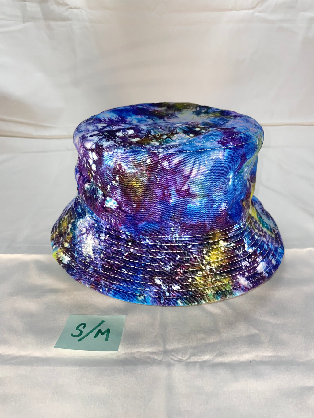 S/M Short Brim Tiedye Bucket Hat
