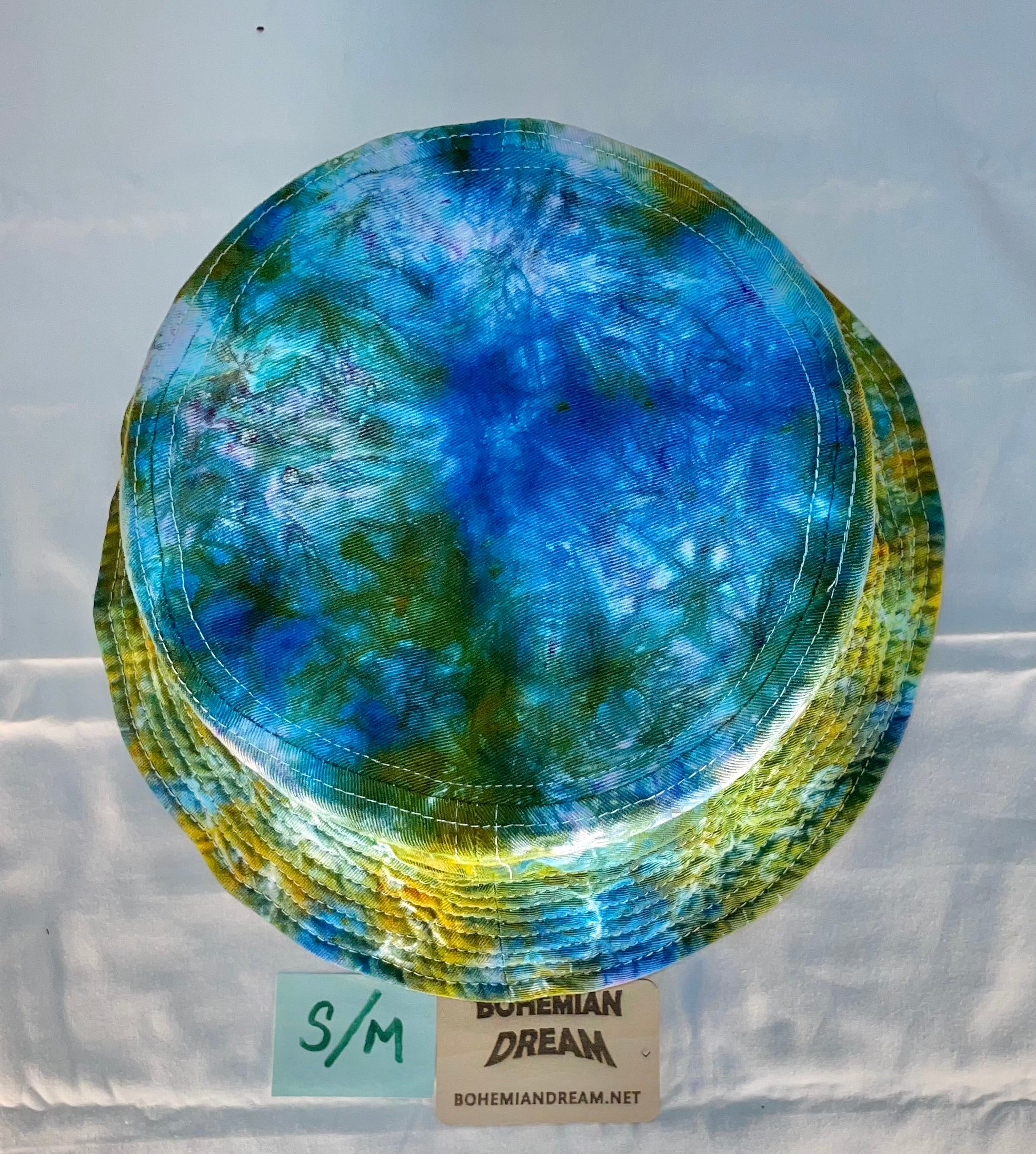 S/M Short Brim Tiedye Bucket Hat